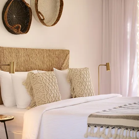 ホテル Grecotel Casa Marron